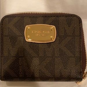 Small Michael Kors Zip Wallet